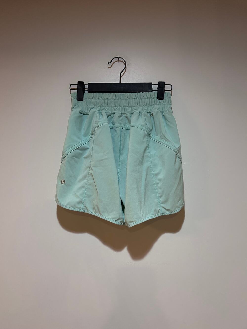 Lululemon Hotty Hot 4" Shorts